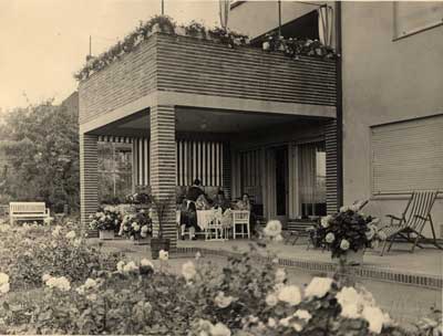 Terrace in middle of 30's